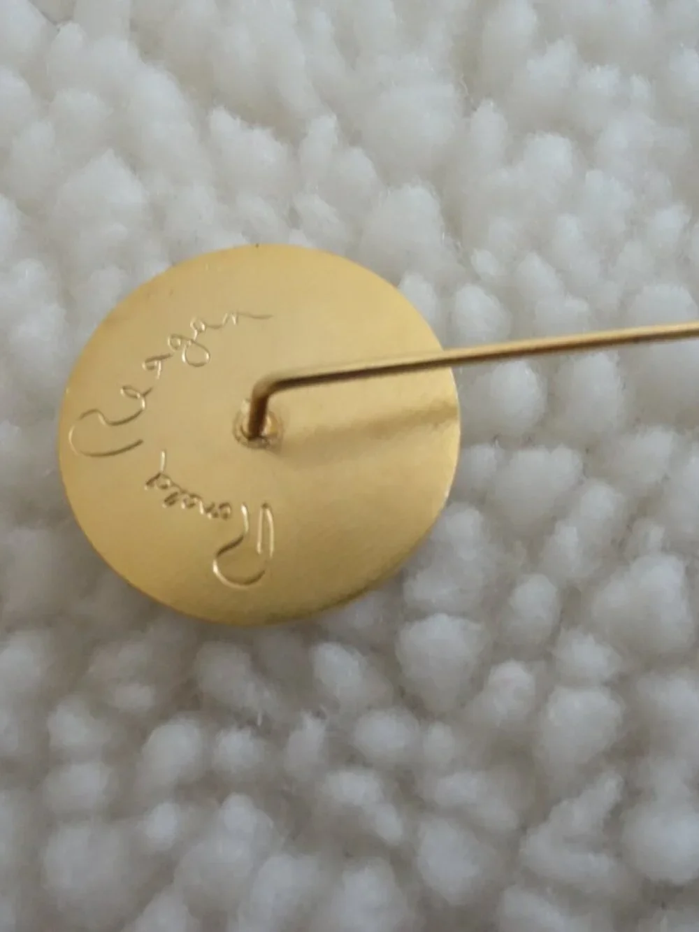 Vntg RONALD REAGAN President of the United States Seal Lapel Pin